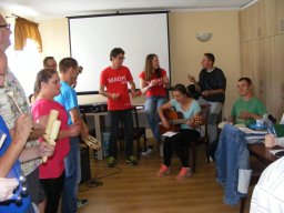 Wizyta międzynarodowej grupy młodzieży w Domu Pomocy Społecznej w Podzamku w ramach ŚDM Kraków 2016r